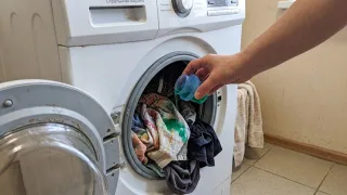 Не лейте гель в лоток, пока не прочитаете это: 1 ошибка, из-за которой стиралка гниёт изнутри, а вещи остаются в разводах