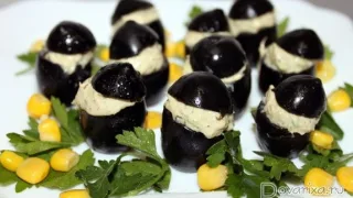 Маслины, фаршированные шпротами