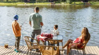Отель FishPoint Family Resort (Золотой сазан)