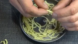 Вермишель из яйца и манки для ловли карася Карася