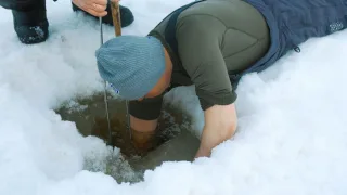 Зимняя рыбалка, ловим судака на Рыбинке