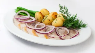 Маринованная селедка