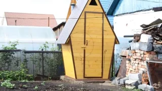 Что сделать, чтобы в уличном дачном туалете не было запаха