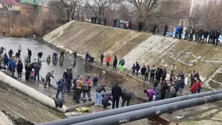 После аварии на Северном водохранилище ростовчане выловили 350 кг рыбы