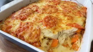 Нежнейшее филе под овощным одеялом и сырной корочкой: готовим рыбу так, что добавки попросят все