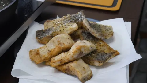 Как вкусно пожарить карпа на сковороде?