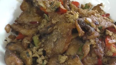 Жаренный карась в кляре по китайски