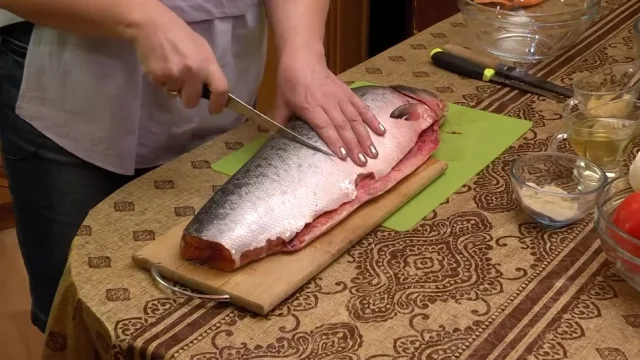Запеченная семга на овощах