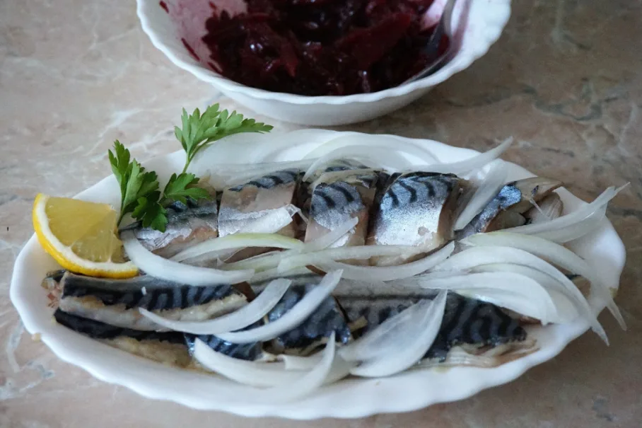 Скумбрия и сельдь домашнего засола