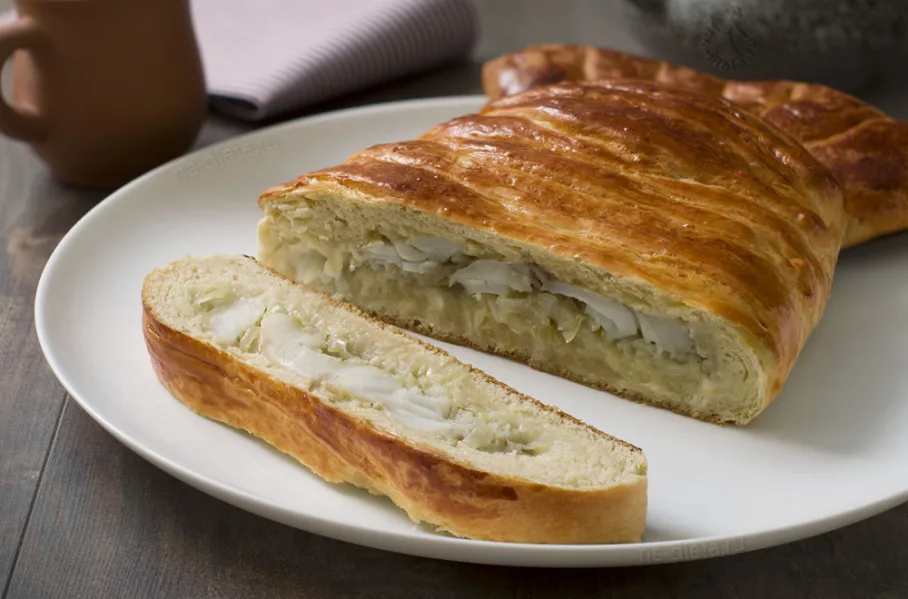 Рыбный пирог, пальчики оближешь.