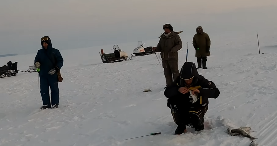 Зимняя рыбалка на реке Кама 22.02.2022.